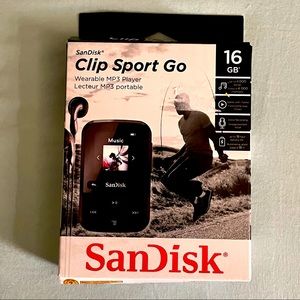 SanDisk 16gb Clip Sport Go  MP3 Player NWOT